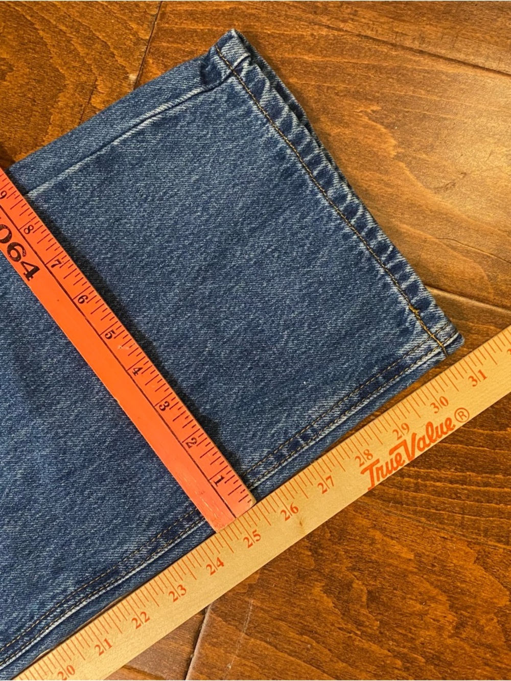 High Rise Straight Leg Jeans Women Size 8 32 Inseam 100% Cotton Medium Wash - Picture 4 of 7